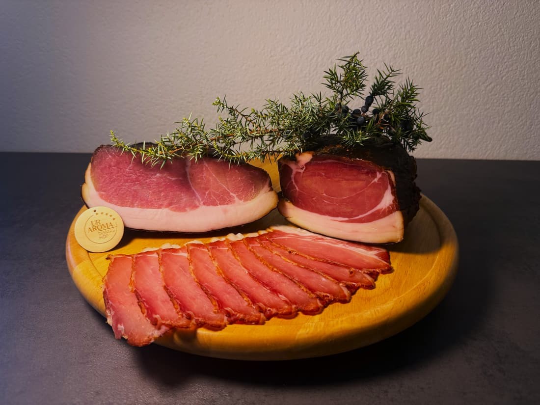 Speck vom Dismas Hof mit dem UR-Aroma-Siegel